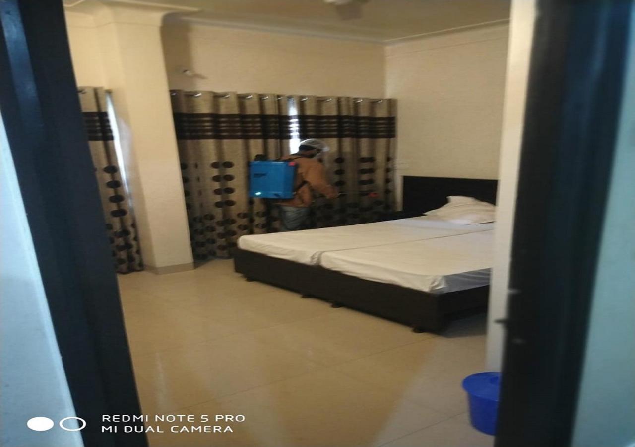 Hotel Rose Lodge Pune Ngoại thất bức ảnh