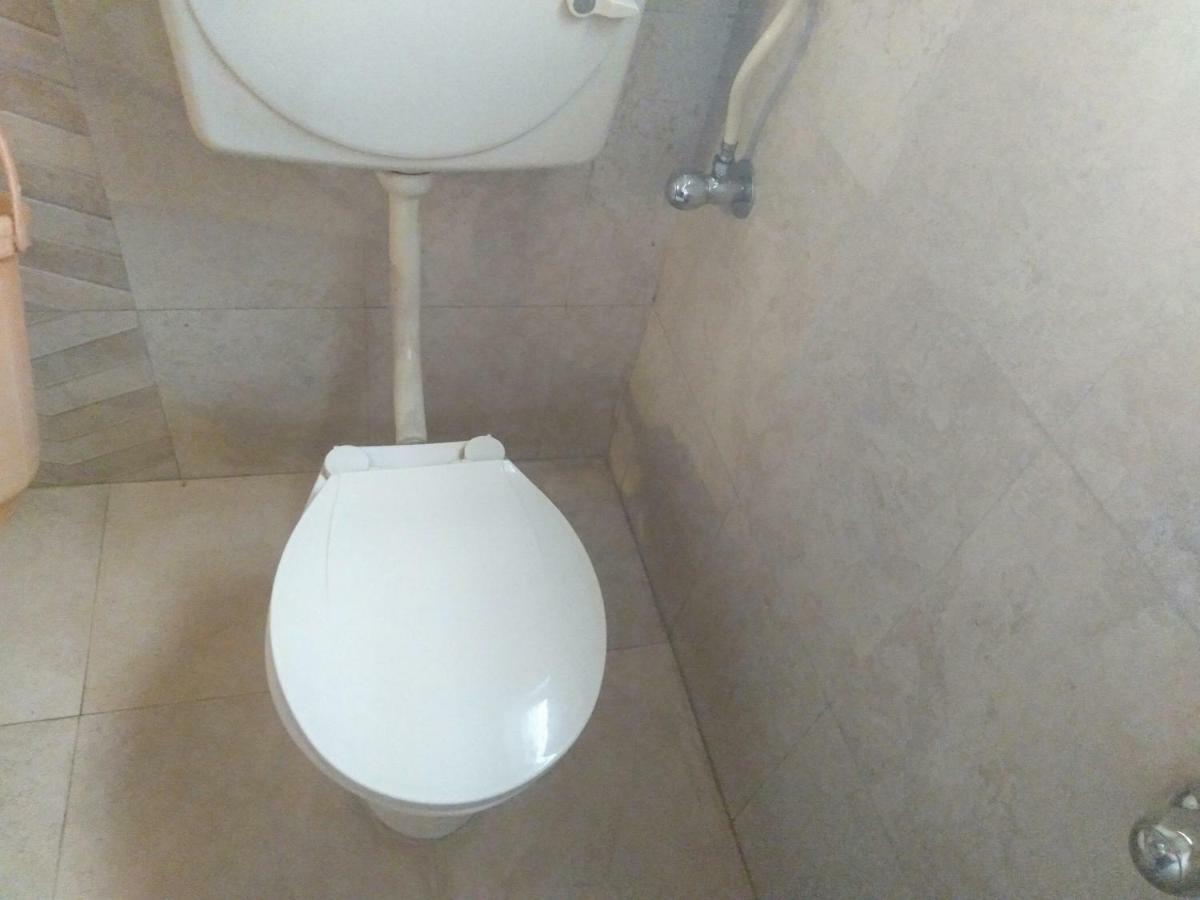 Hotel Rose Lodge Pune Ngoại thất bức ảnh